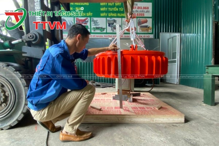 nam châm điện từ tính mạnh