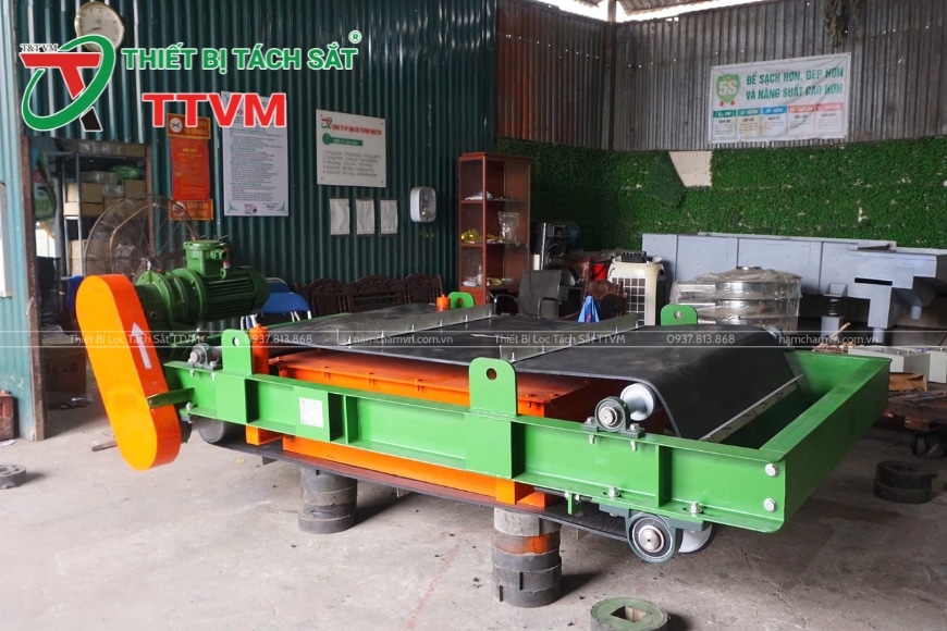 băng tải từ ngành tái chế rác