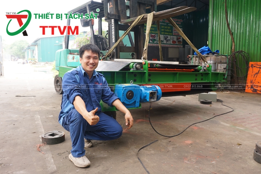 băng tải từ nam châm vĩnh cửu