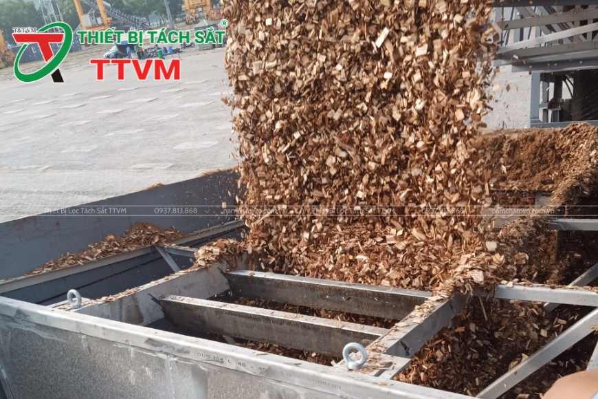 khung nam châm lưới TTVM