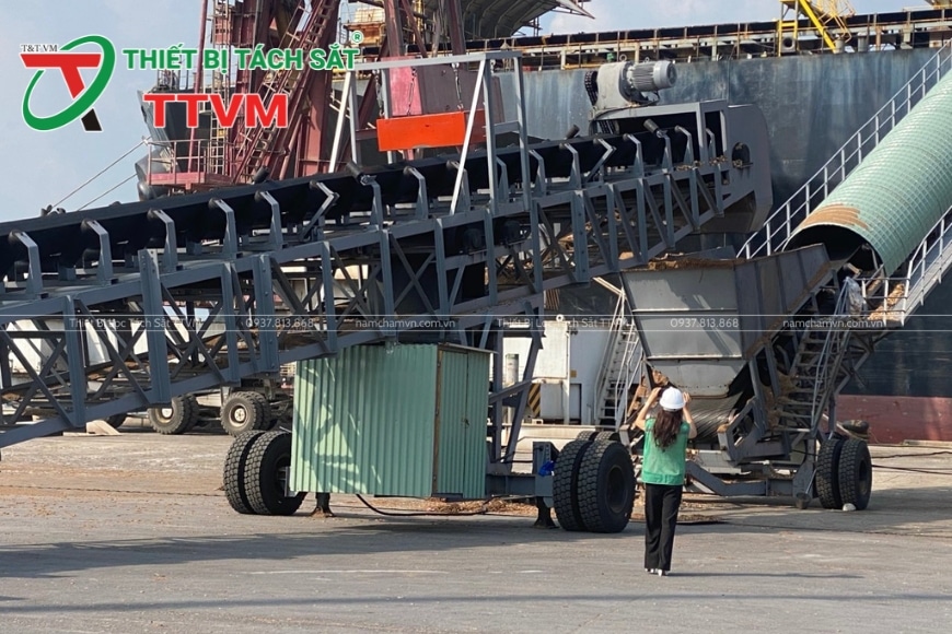 hoạt động của nam châm phẳng