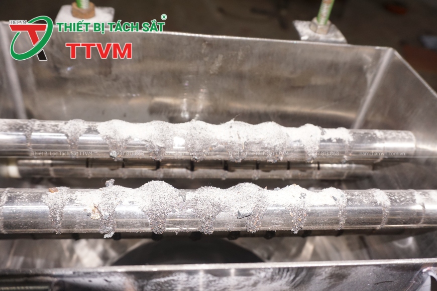 nam châm thanh ngành bột đá